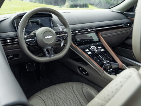 GTspirit AstonMartin DB12V 4 3