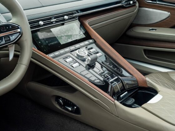 GTspirit AstonMartin DB12V 6 2