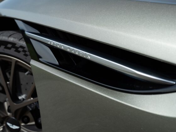 GTspirit AstonMartin DB12V 7 2