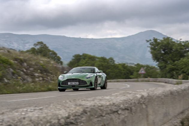 GTspirit DB12 Rollers 15