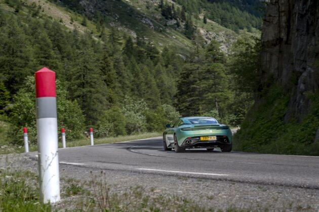 GTspirit DB12 Rollers 5